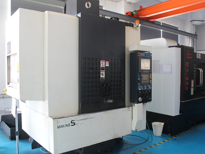 牧野CNC